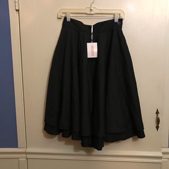 ModCloth Essential Elegance Midi Skirt Black Sz Sm - Picture 3 of 6